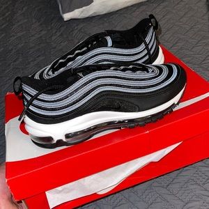 WOMENS Nike Air Max 97 Size 7.5 BRAND NEW